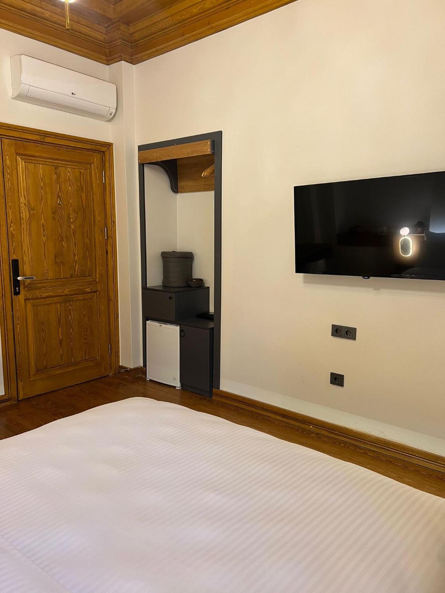 Elmira Pera Hotel & Spa - Special Class Istanbul Exterior photo