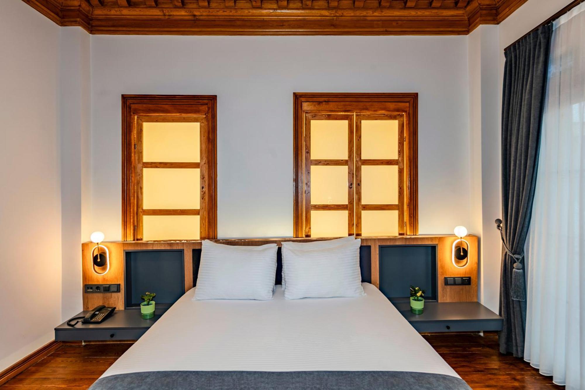 Elmira Pera Hotel & Spa - Special Class Istanbul Exterior photo
