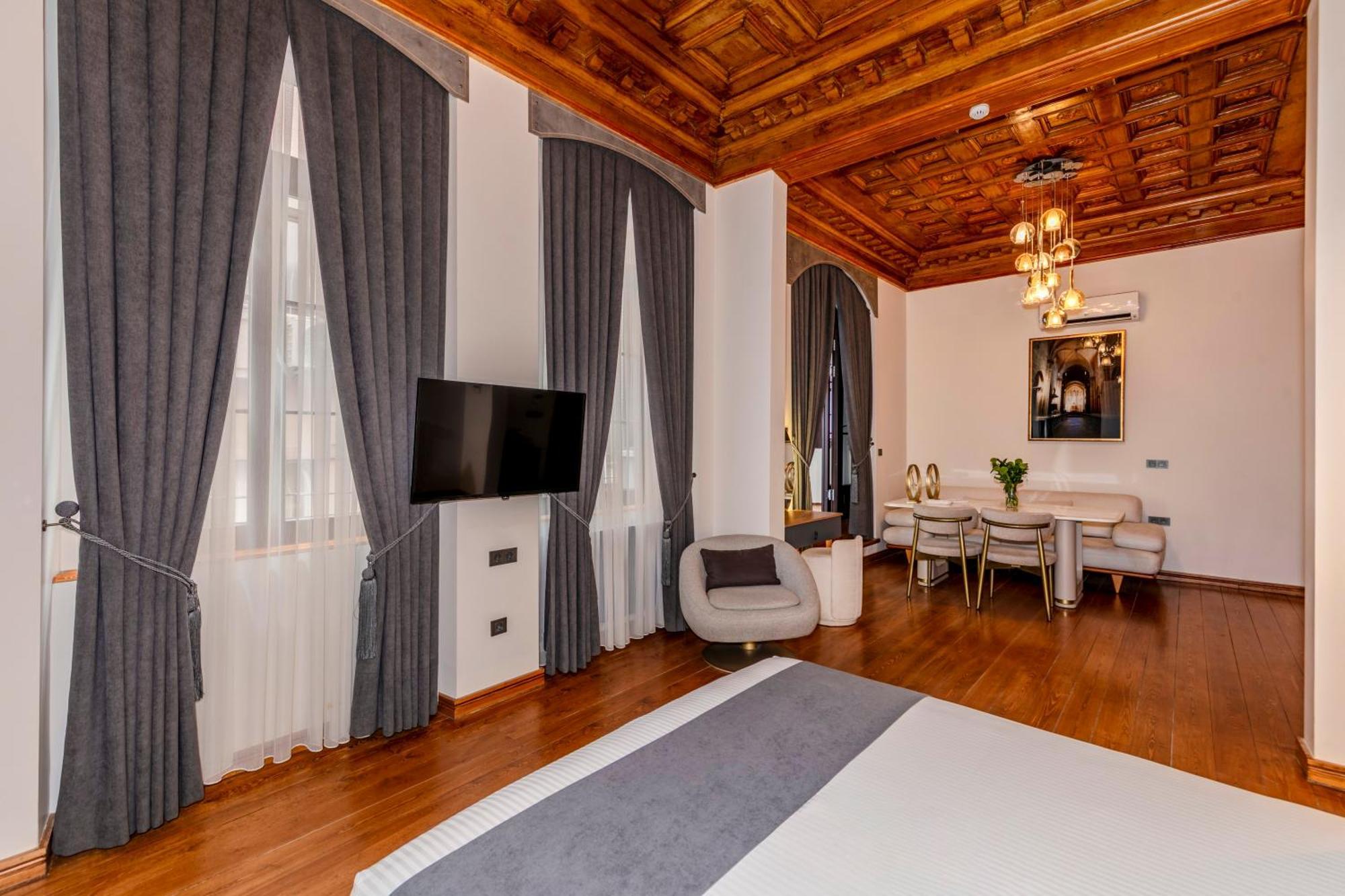 Elmira Pera Hotel & Spa - Special Class Istanbul Exterior photo